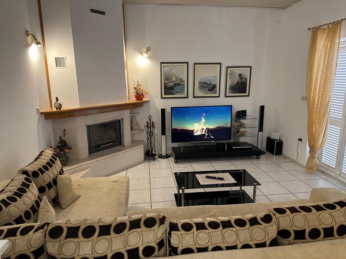 Apartment Jelic Duce Exterior photo